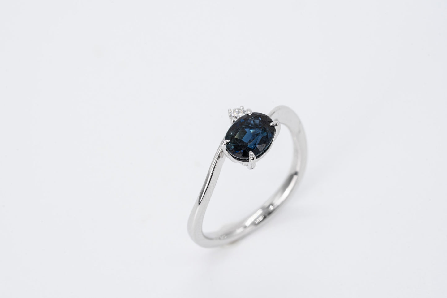 LIORA - 18CT White Gold Sapphire Ring
