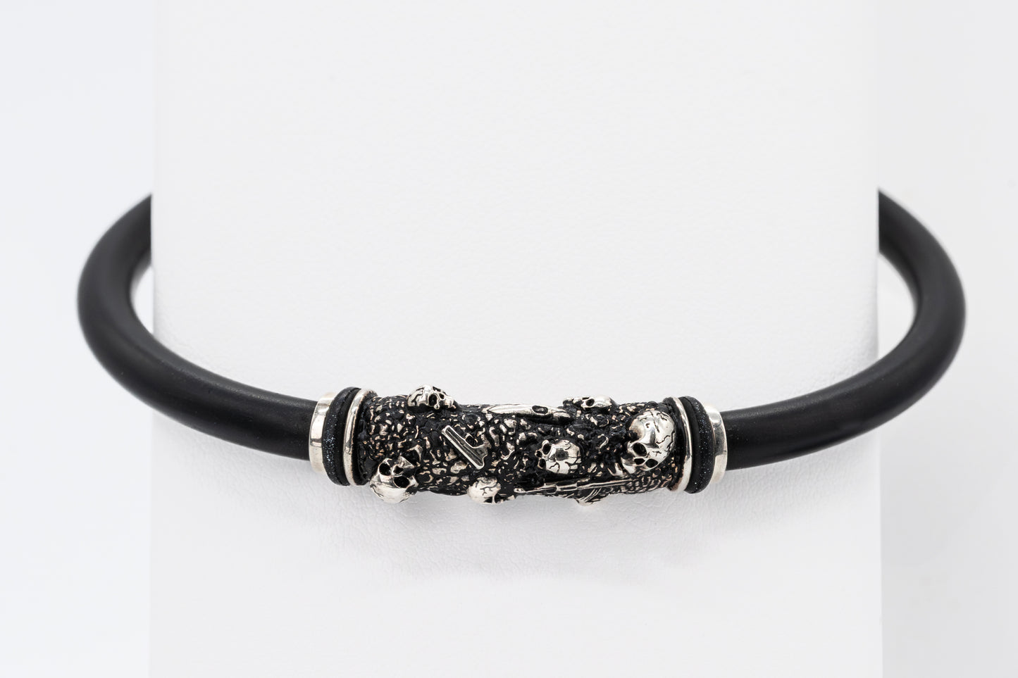 SS925 - Skull Engraved Neoprene Bangle