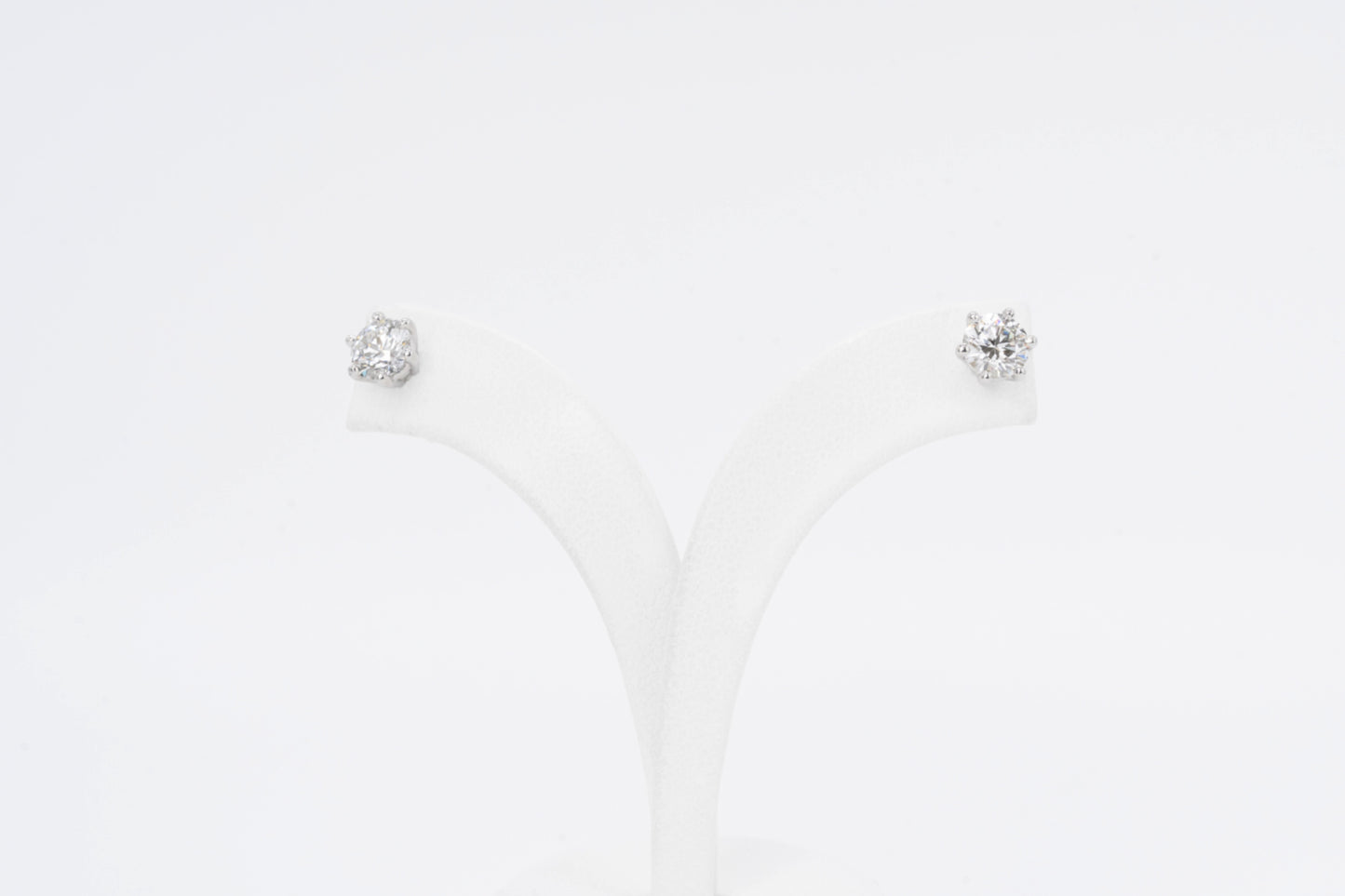18CT White Gold - Six Claw Diamond Stud Earrings