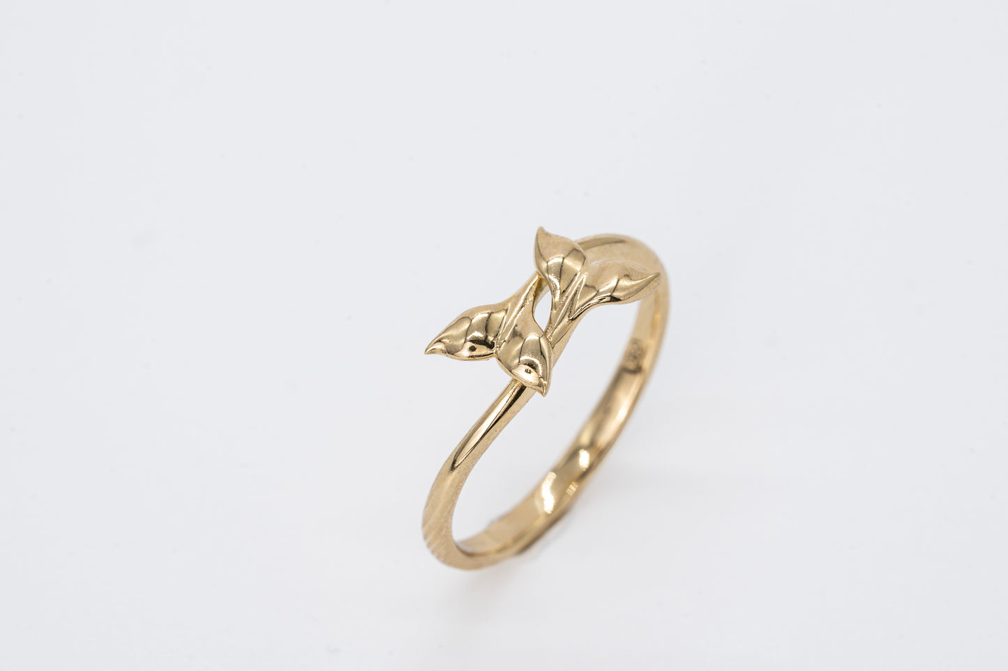 NERIDA - 18CT Yellow Gold Mermaid Tail Ring