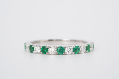 VALERA -18CT White Gold Emerald Diamond Ring