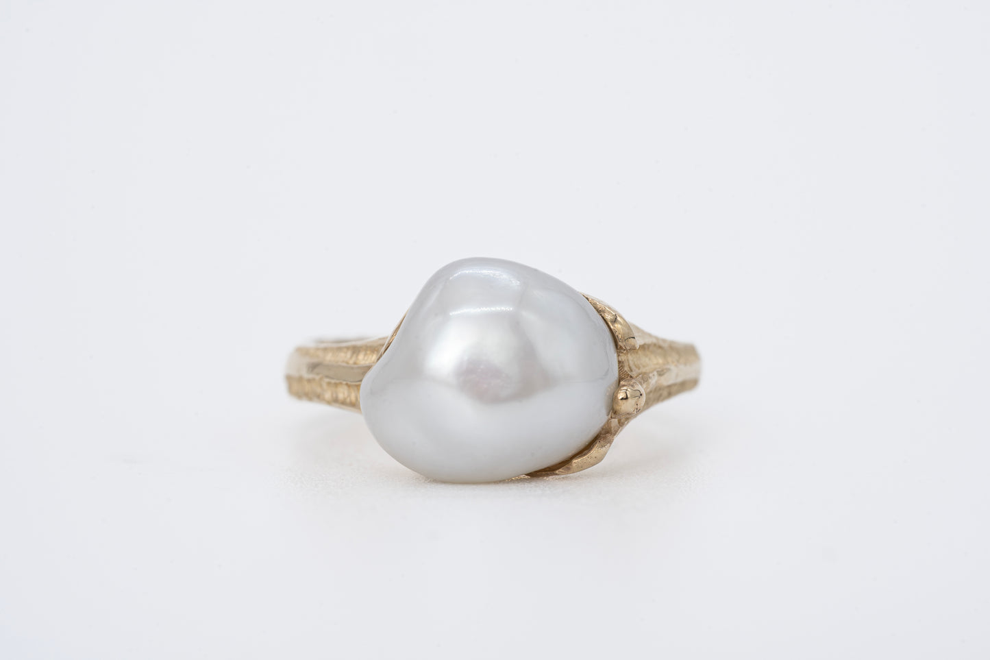 ISLA - 9CT Yellow Gold Pearl Ring