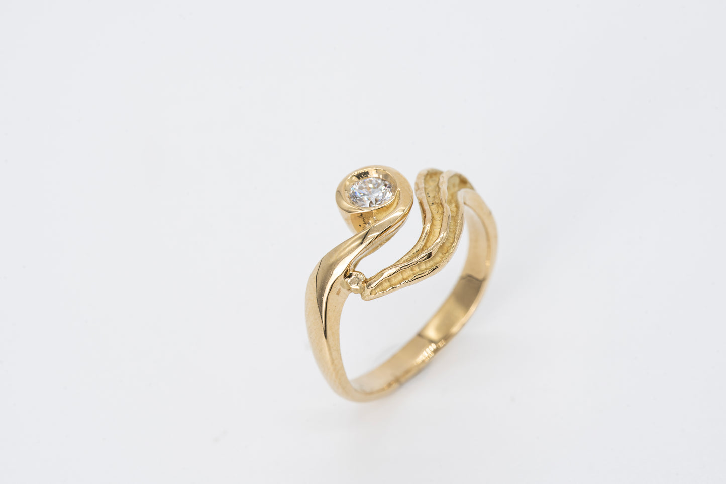ELYSIA - 18CT Yellow Gold Organic Diamond Ring