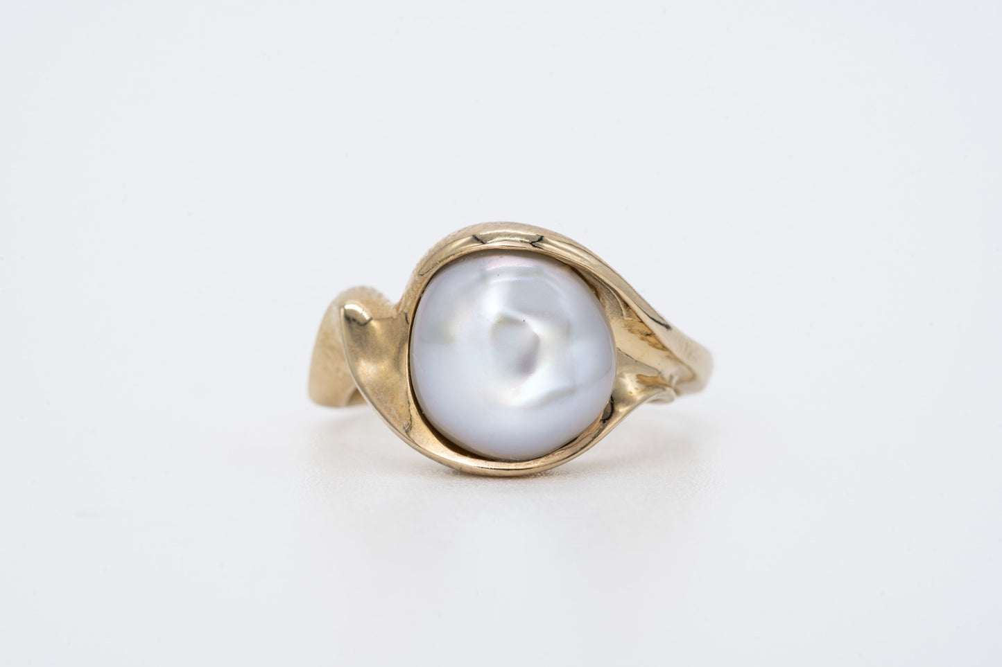 MAREN - 9CT Yellow Gold Freshwater Pearl Ring