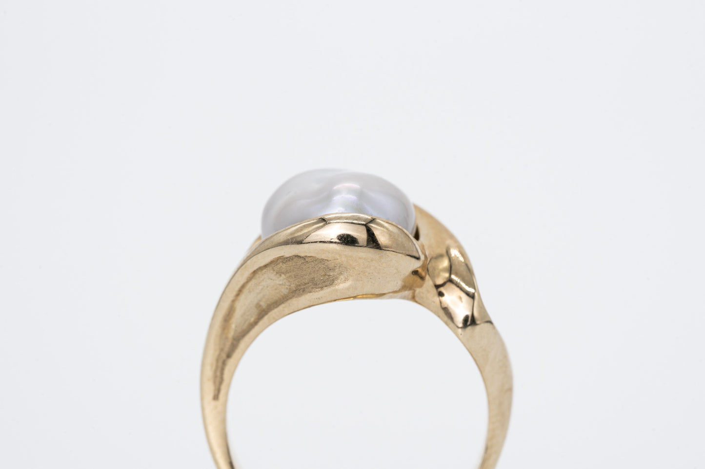 MAREN - 9CT Yellow Gold Freshwater Pearl Ring