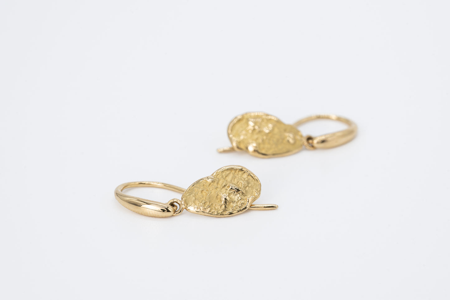 ATRESANA - 18CT Yellow Gold - Hammered Plate Earrings, Shepherds Hook Drop