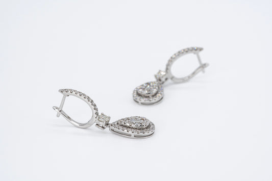 18CT White Gold - Pear Shape Diamond Earrings
