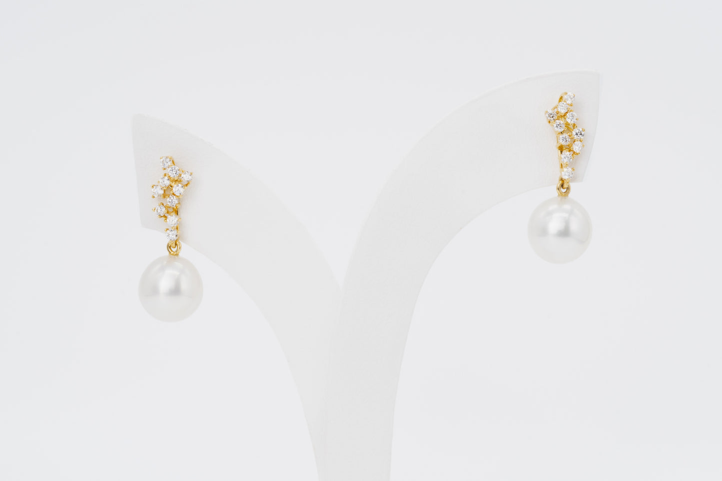 18CT White Gold - ANNALISE Diamond Pearl Drop Earrings