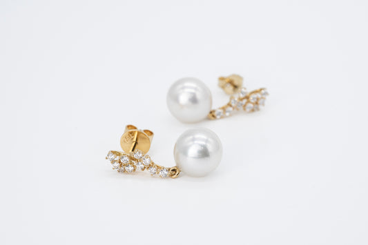 18CT White Gold - ANNALISE Diamond Pearl Drop Earrings