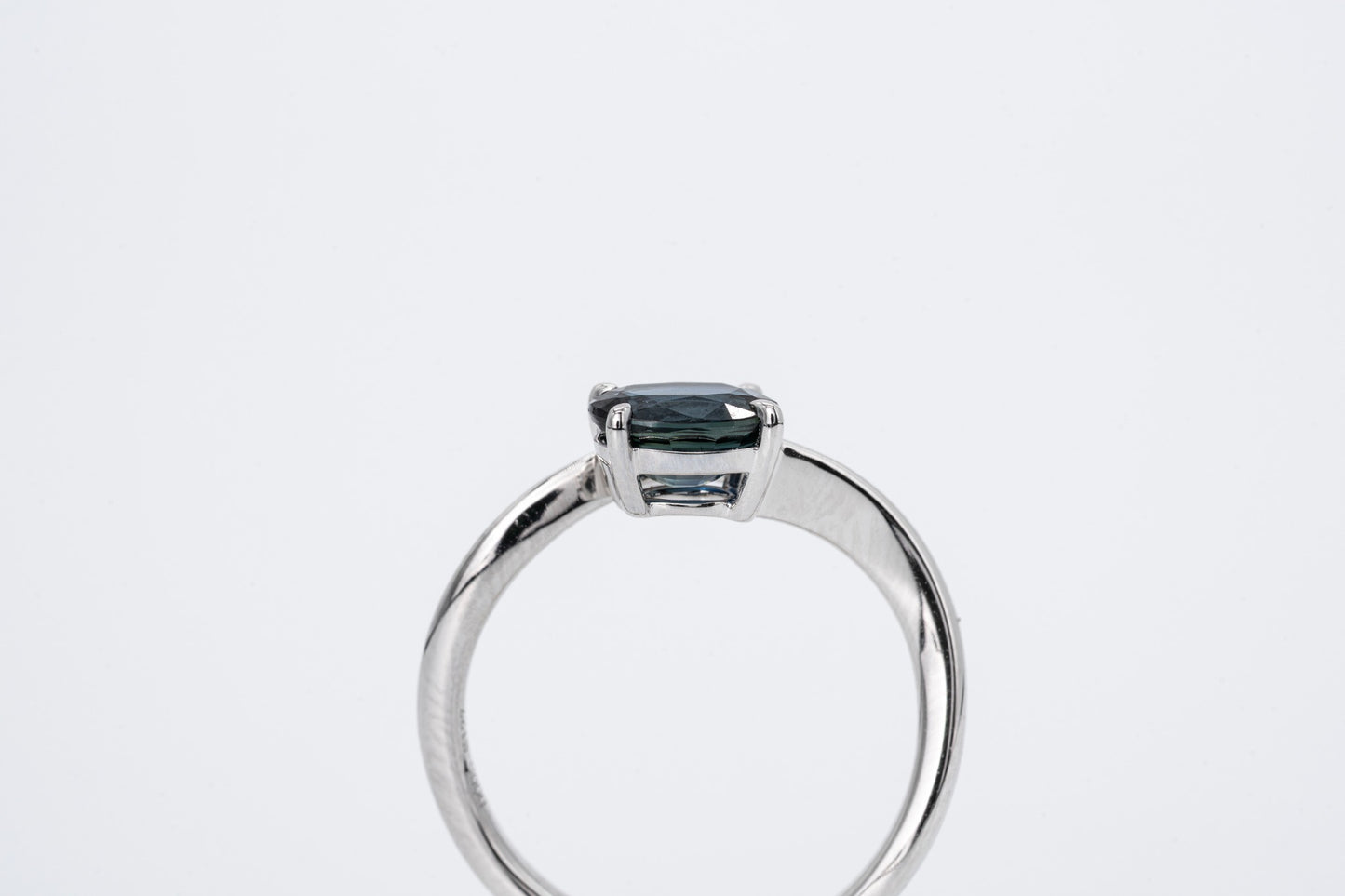 LIORA - 18CT White Gold Sapphire Ring