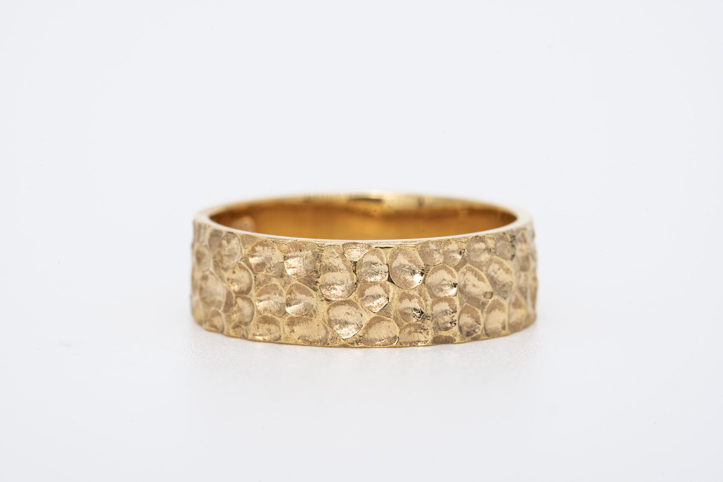 SOLENE- 9CT Gold Band